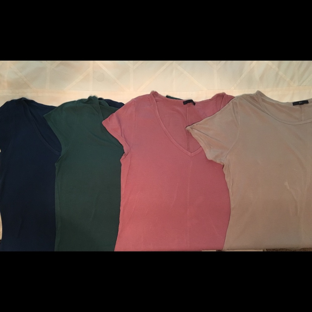 Gap T-shirts—lot of 4 for $10